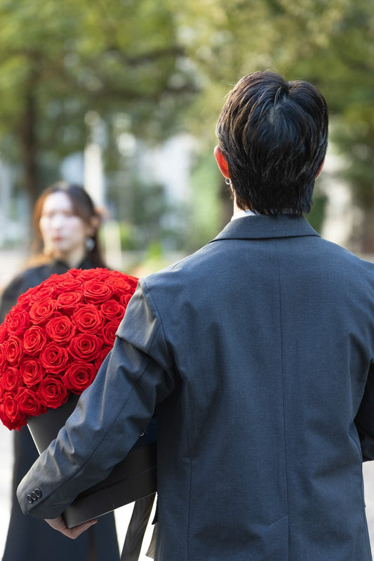 プロポーズの花束はどこで買う? 一生に一度の瞬間を彩る“失敗しない”購入ガイド